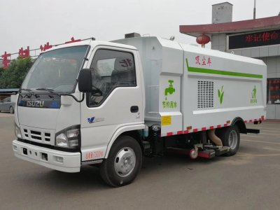 五十鈴    中置吸塵車(chē)